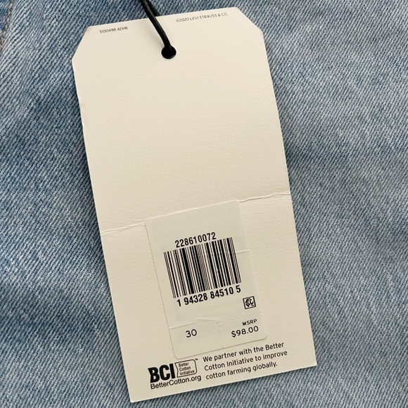 Levi’s Wedgie Icon Fit Ankle Jeans - Picture 10 of 13